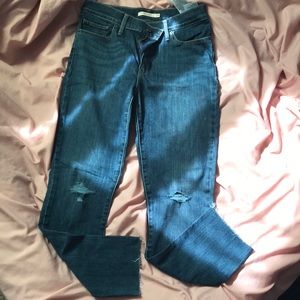 Levi’s destructed skinny jeans